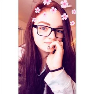 Meet your Posher, Genevieve